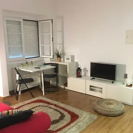 Charming To Feel Apartment *